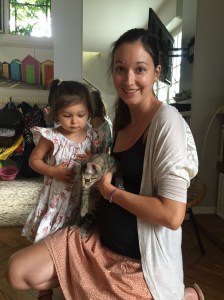 Miskina en confiance dans son nouveau foyer