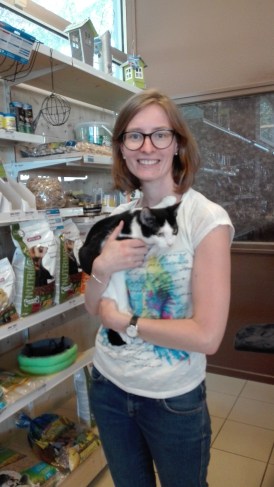 Miou et son adoptante