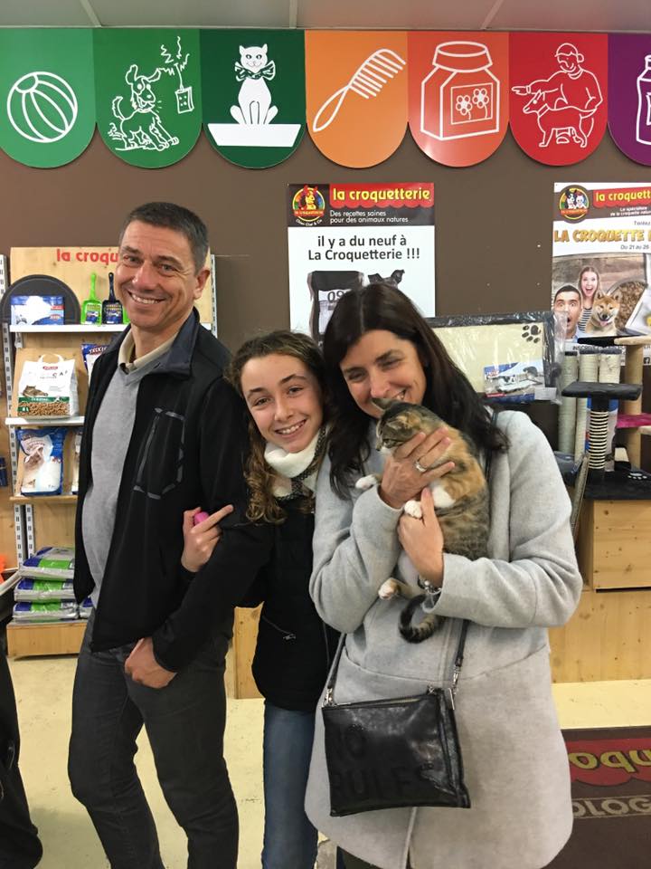 Manzana et ses adoptants